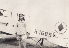 E A Hodgson 1922 - 24